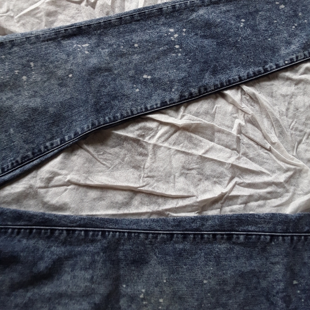 Cabi Constellation Paint Splatter Skinny Jeans - Picture 2 of 11